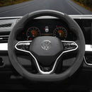 Capa de Volante Camurça Antiderrapante para Volkswagen – Grip Esportivo Segmentado Premium